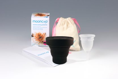 Mooncup UK, maat A met sterilisator